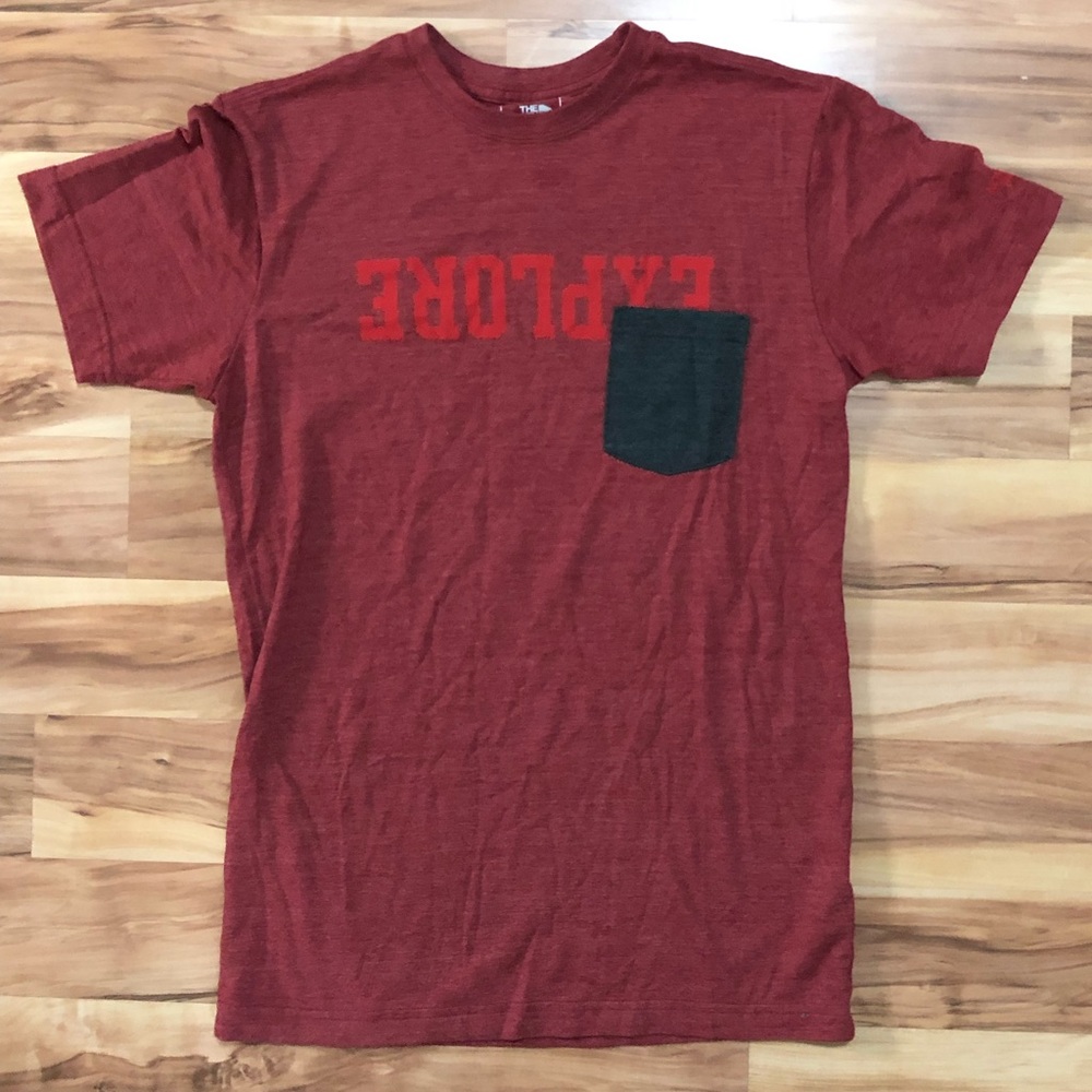 NWOT Men’s North Face T-Shirt